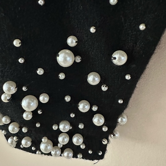 Sweater - Picture 3 of 5